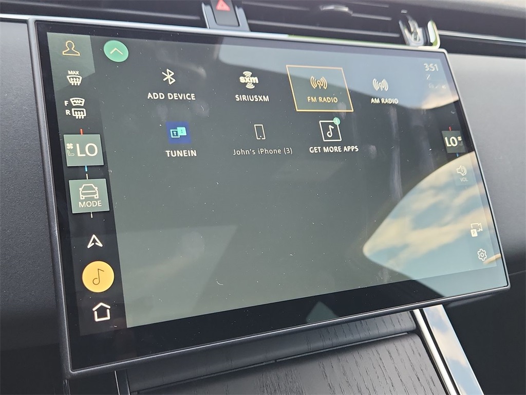 2025 Land Rover Range Rover Evoque photo 15