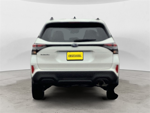 2025 Subaru Forester Premium photo 3
