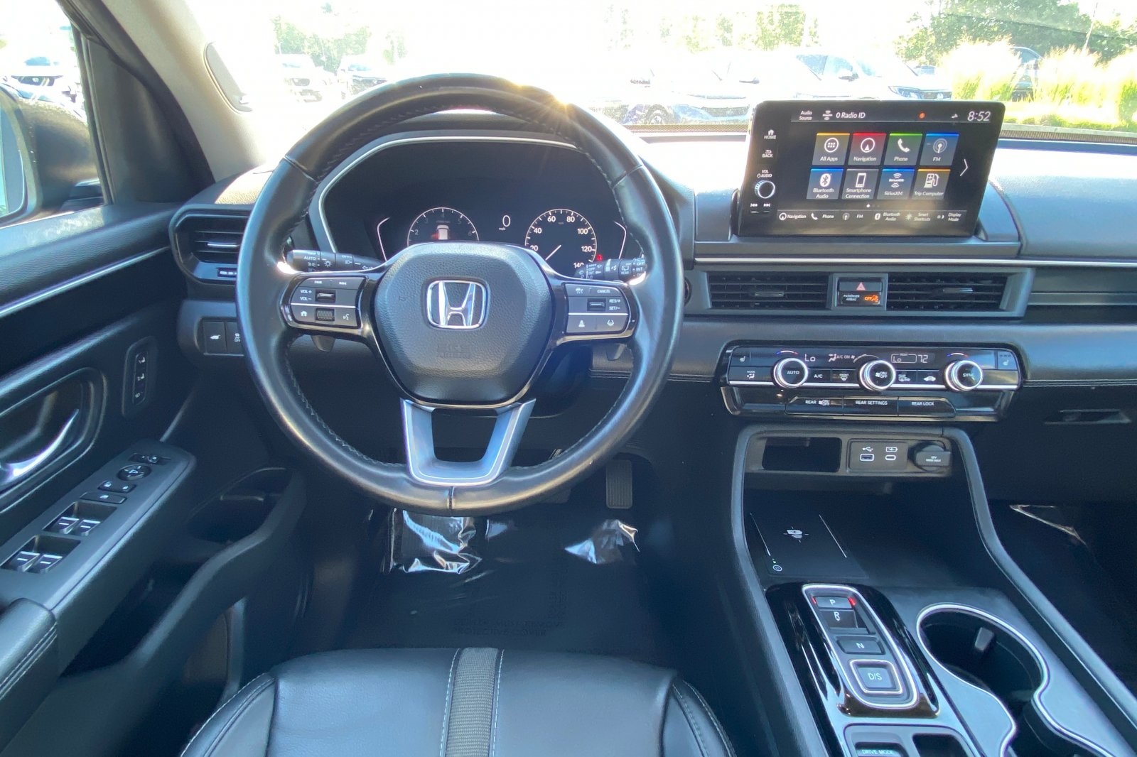 2023 Honda Pilot Touring photo 11