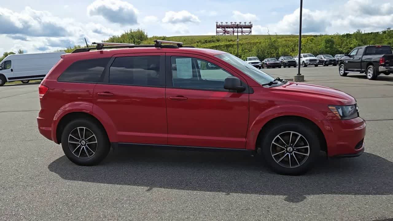 2018 Dodge Journey SE photo 2