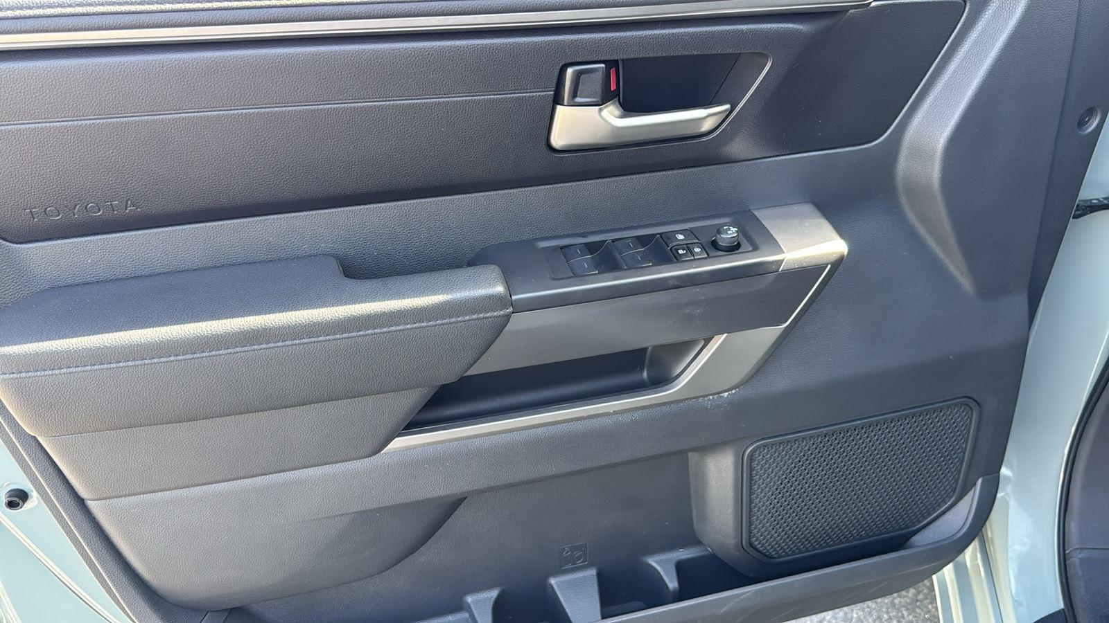 2024 Toyota Tundra SR5 photo 11