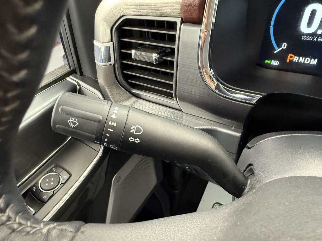 2023 Ford F-150 Lariat photo 22