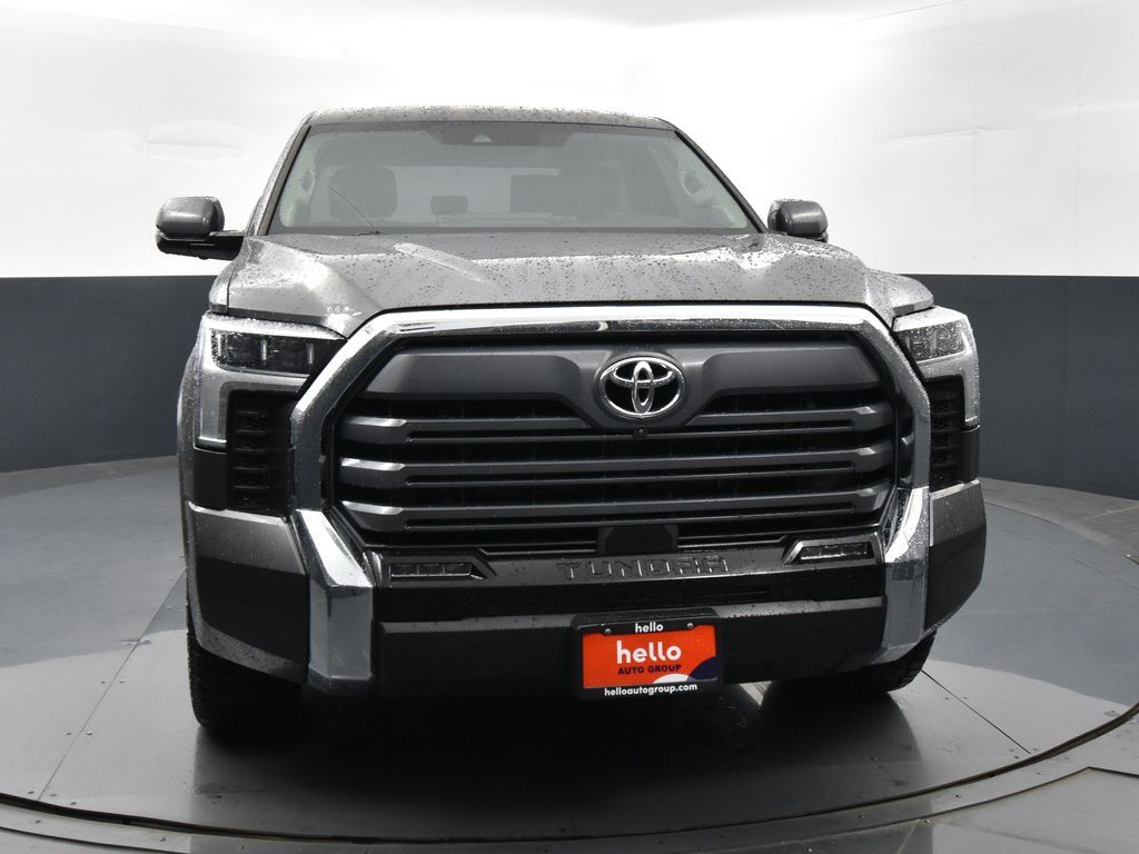 2022 Toyota Tundra Limited photo 2