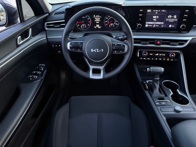 2023 Kia K5 LXS photo 23