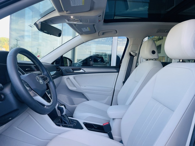 2024 Volkswagen Tiguan SE Wolfsburg Edition photo 3
