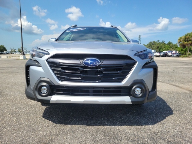 2025 Subaru Outback Touring photo 3