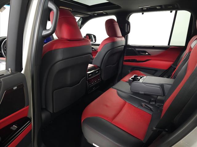 2023 Lexus LX 600 photo 20