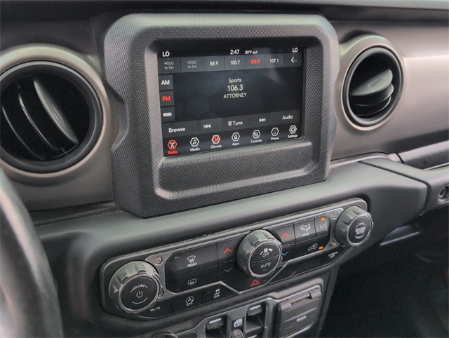 2021 Jeep Gladiator Willys photo 18