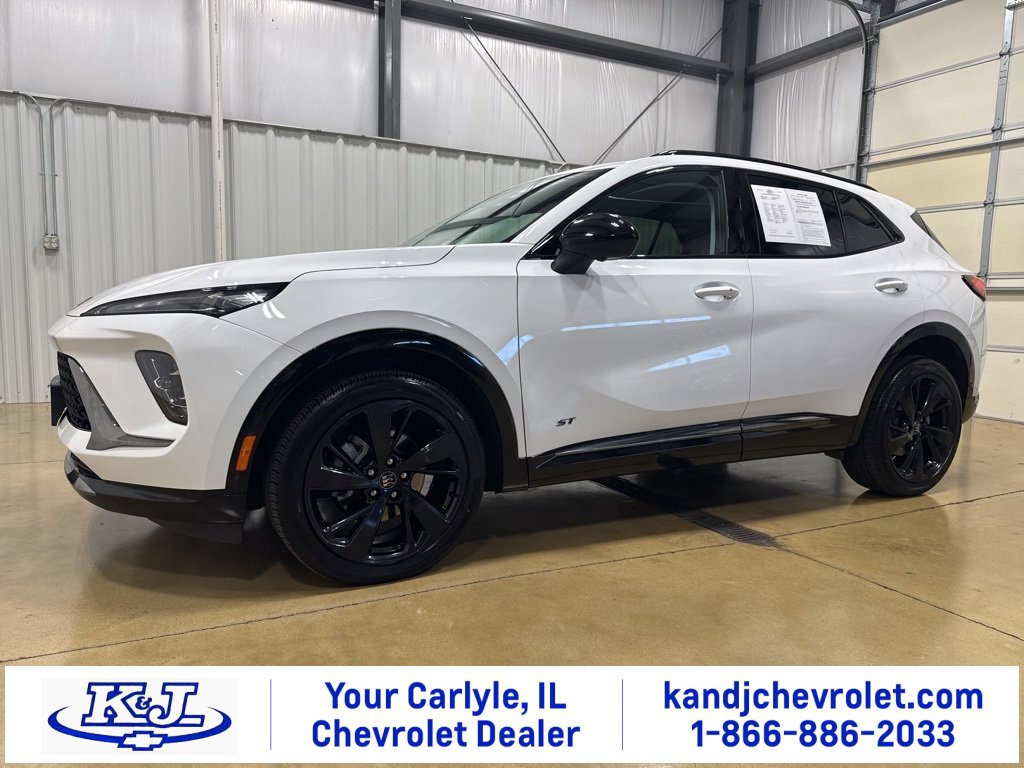 2025 Buick Envision Sport Touring's photo