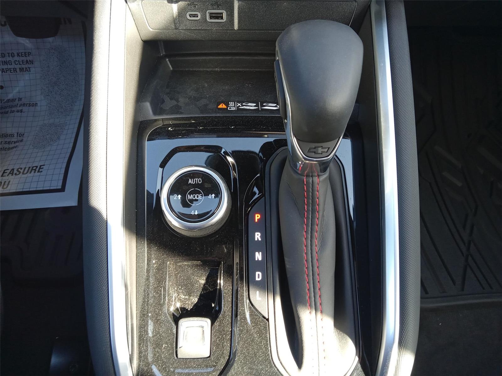 2026 Chevrolet Colorado Z71 photo 19