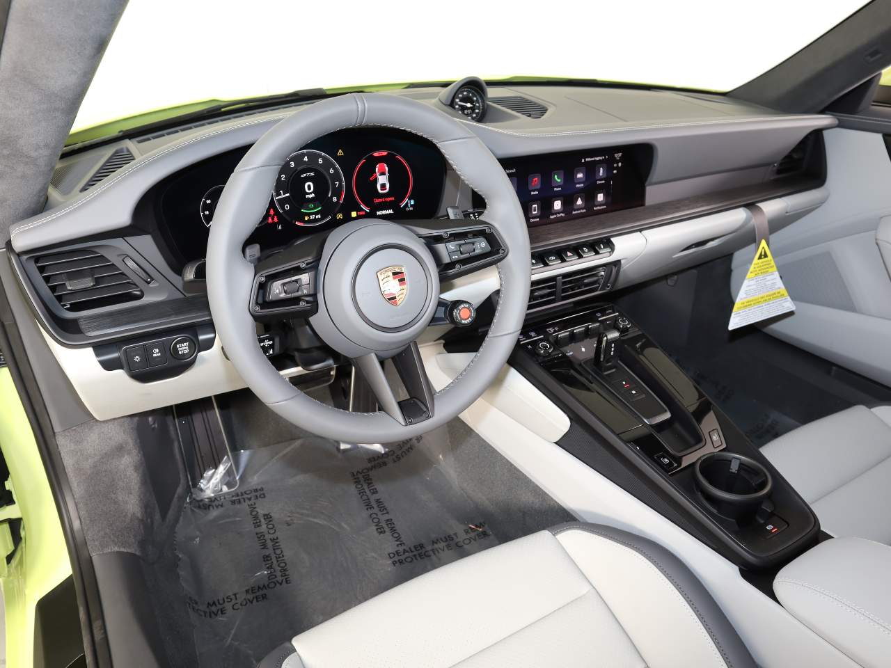 2026 Porsche 911 4 GTS photo 4