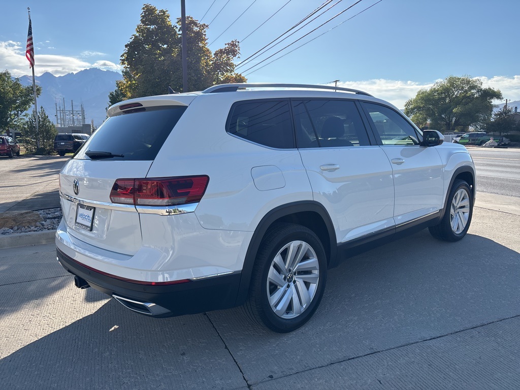 2021 Volkswagen Atlas SEL photo 3