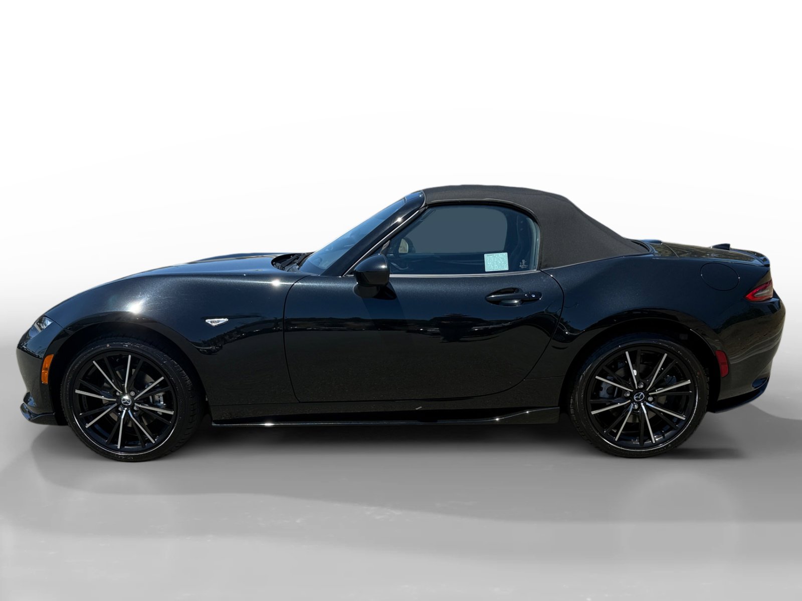 2025 Mazda MX-5 Miata Miata Grand Touring photo 2
