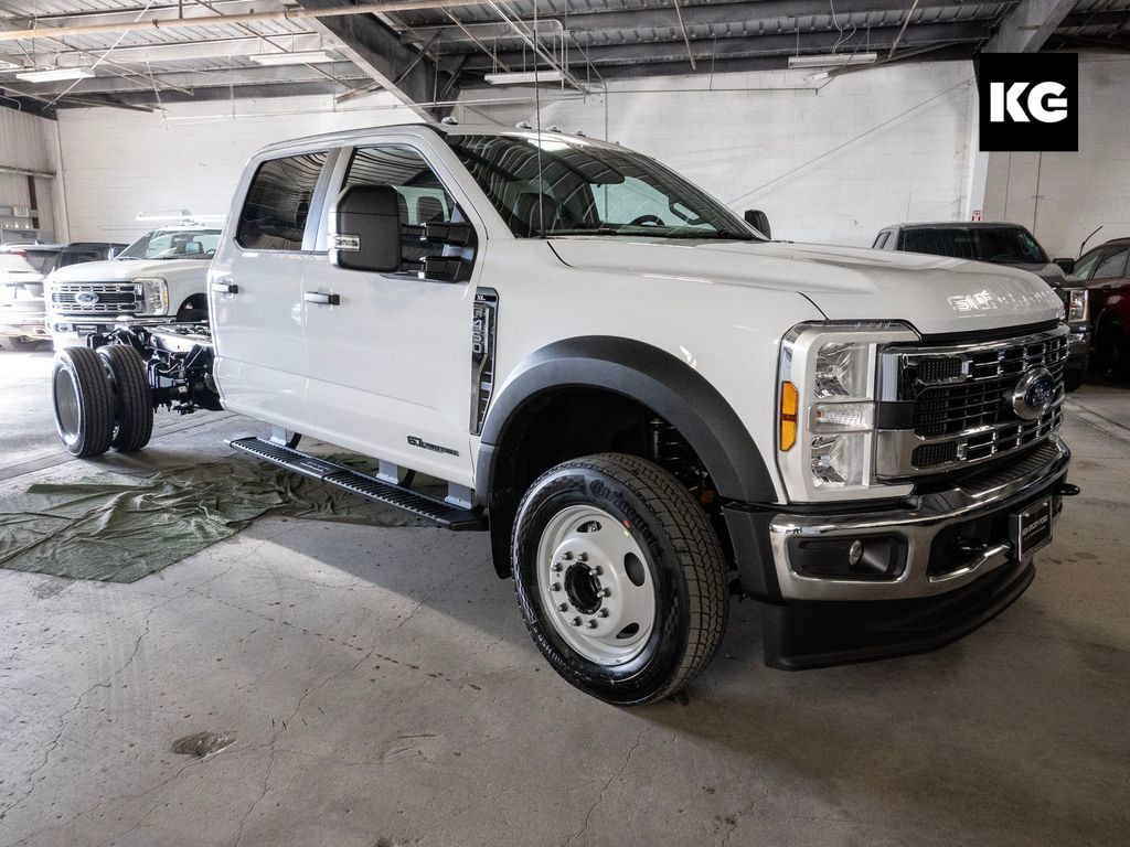 2026 Ford F-450 Super Duty Chassis Cab XL's photo