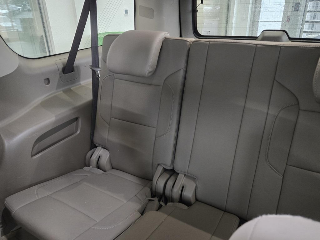 2017 Chevrolet Suburban Premier photo 20