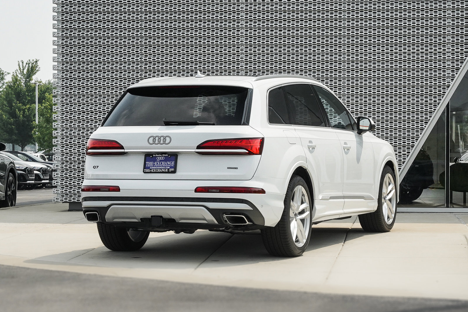 2025 Audi Q7 Premium Plus photo 3