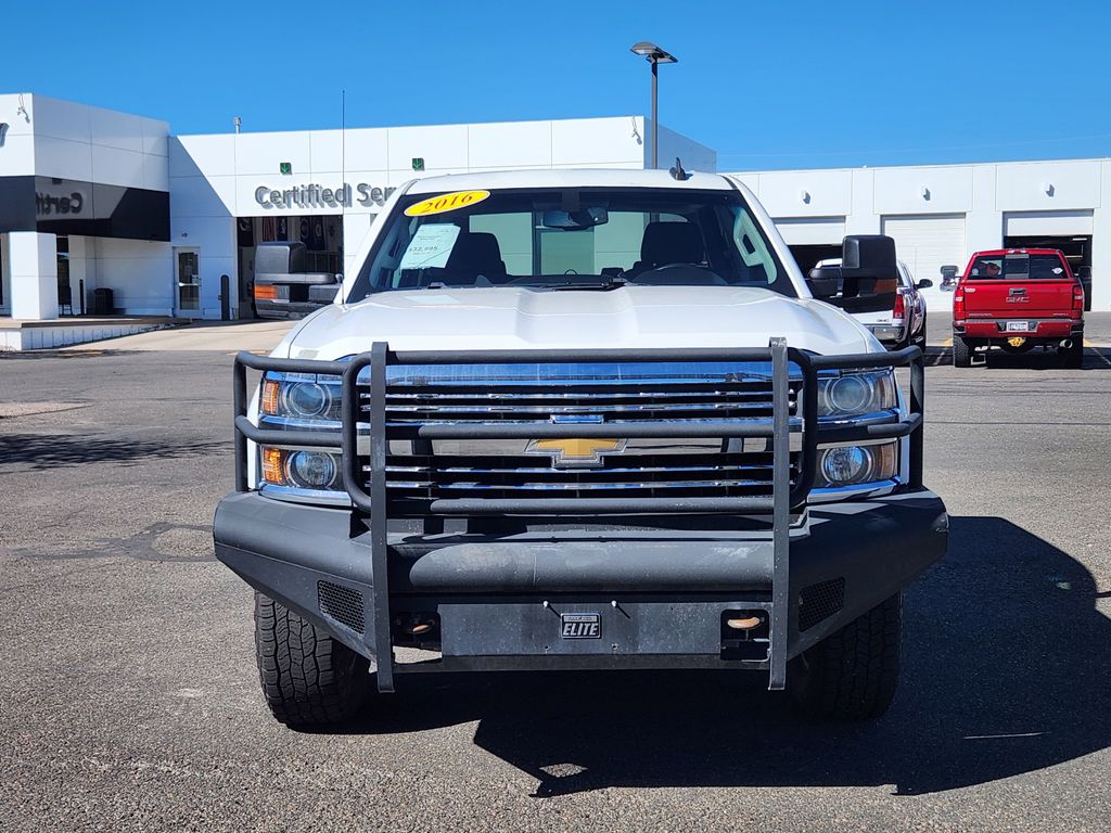 2016 Chevrolet Silverado 3500HD LT photo 7