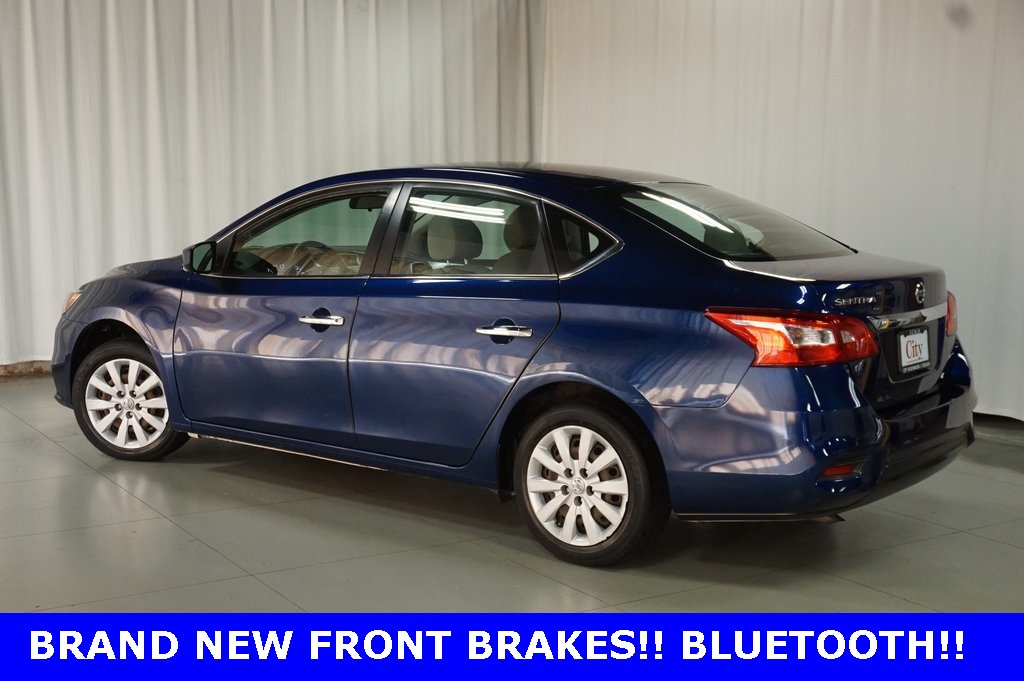 2017 Nissan Sentra S photo 18