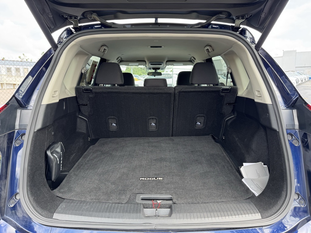 2024 Nissan Rogue SV photo 30