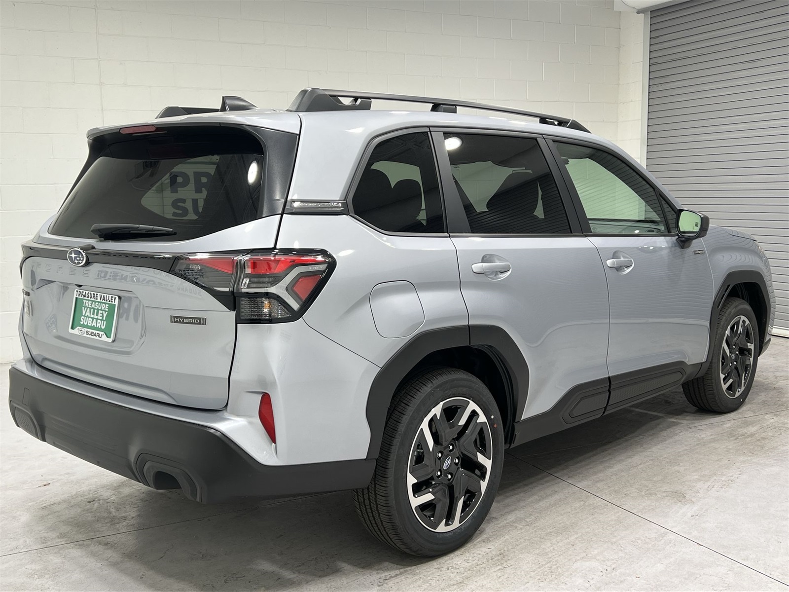 2025 Subaru Forester Premium photo 7