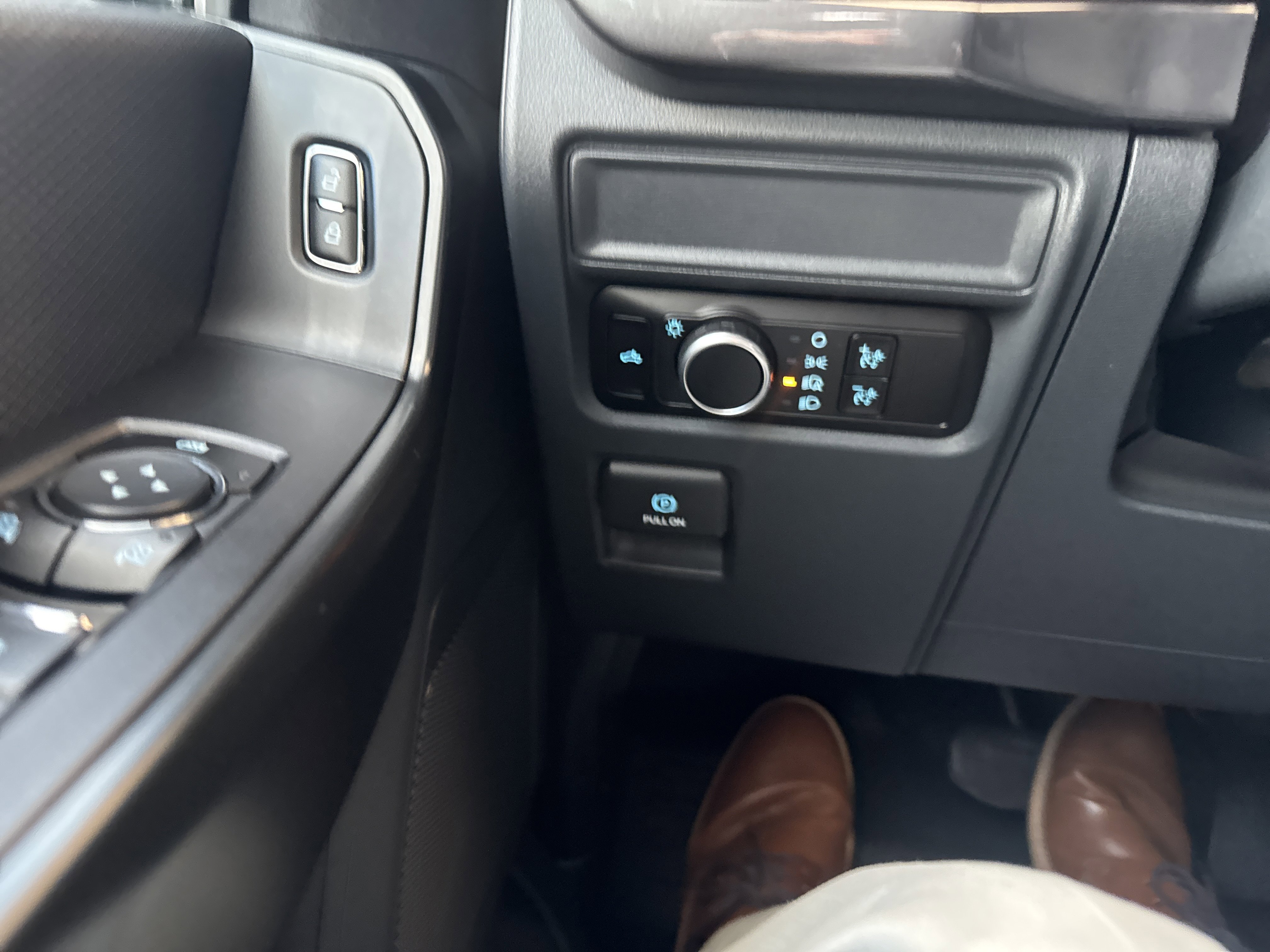 2023 Ford F-150 XL photo 5
