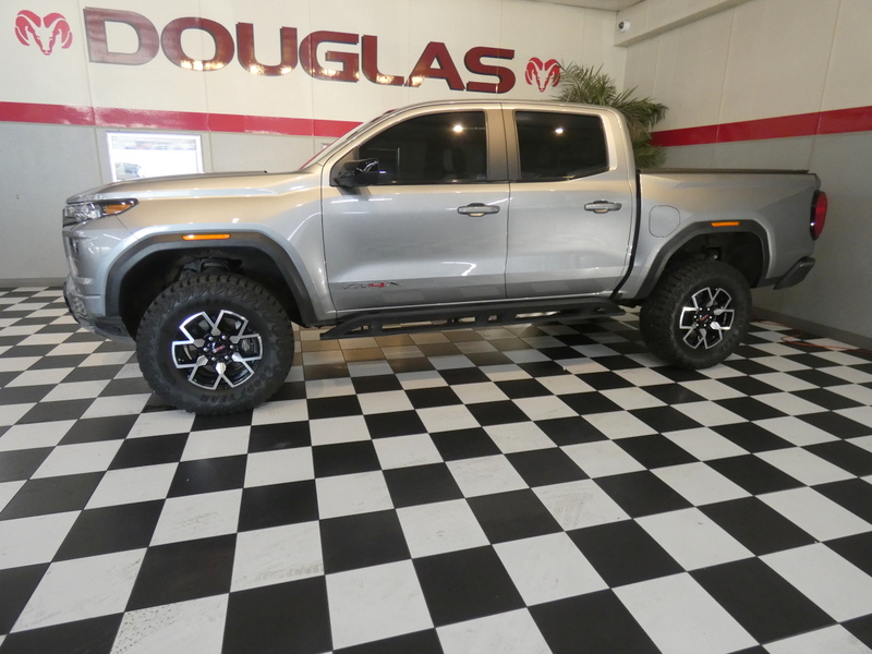 2023 GMC Canyon AT4X's photo