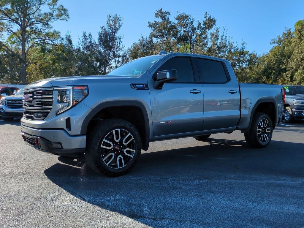 2024 GMC Sierra 1500 AT4's photo