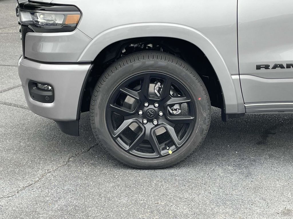2026 Ram 1500 Laramie photo 9