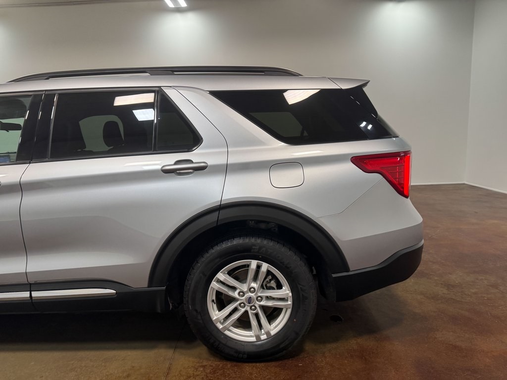 2023 Ford Explorer XLT photo 30