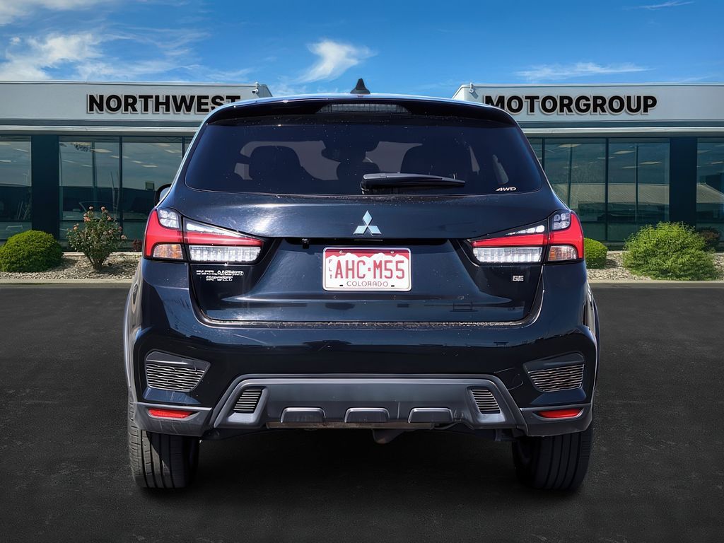 2024 Mitsubishi Outlander Sport ES photo 3