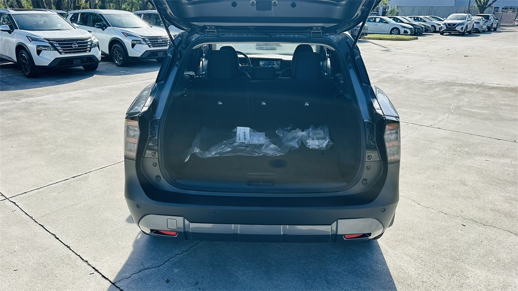 2026 Nissan Kicks SV photo 23