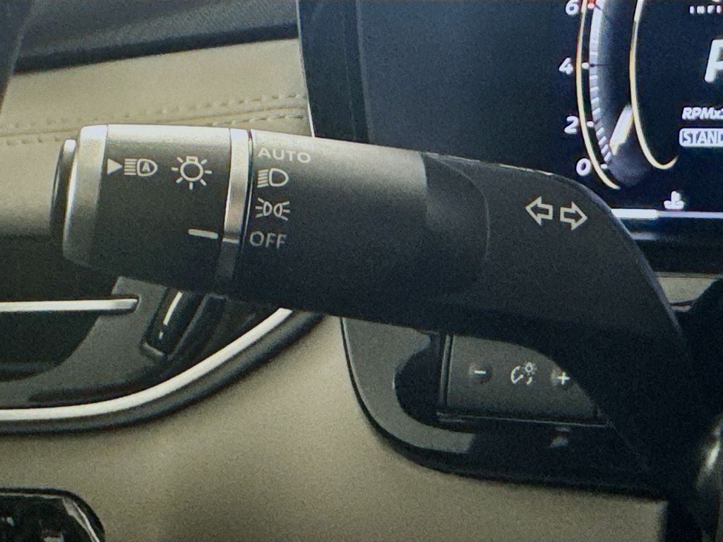 2026 Infiniti QX60 Luxe photo 12