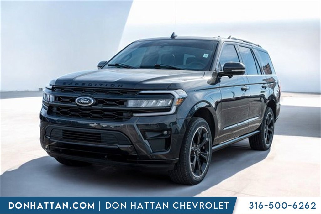 2023 Ford Expedition Limited's photo