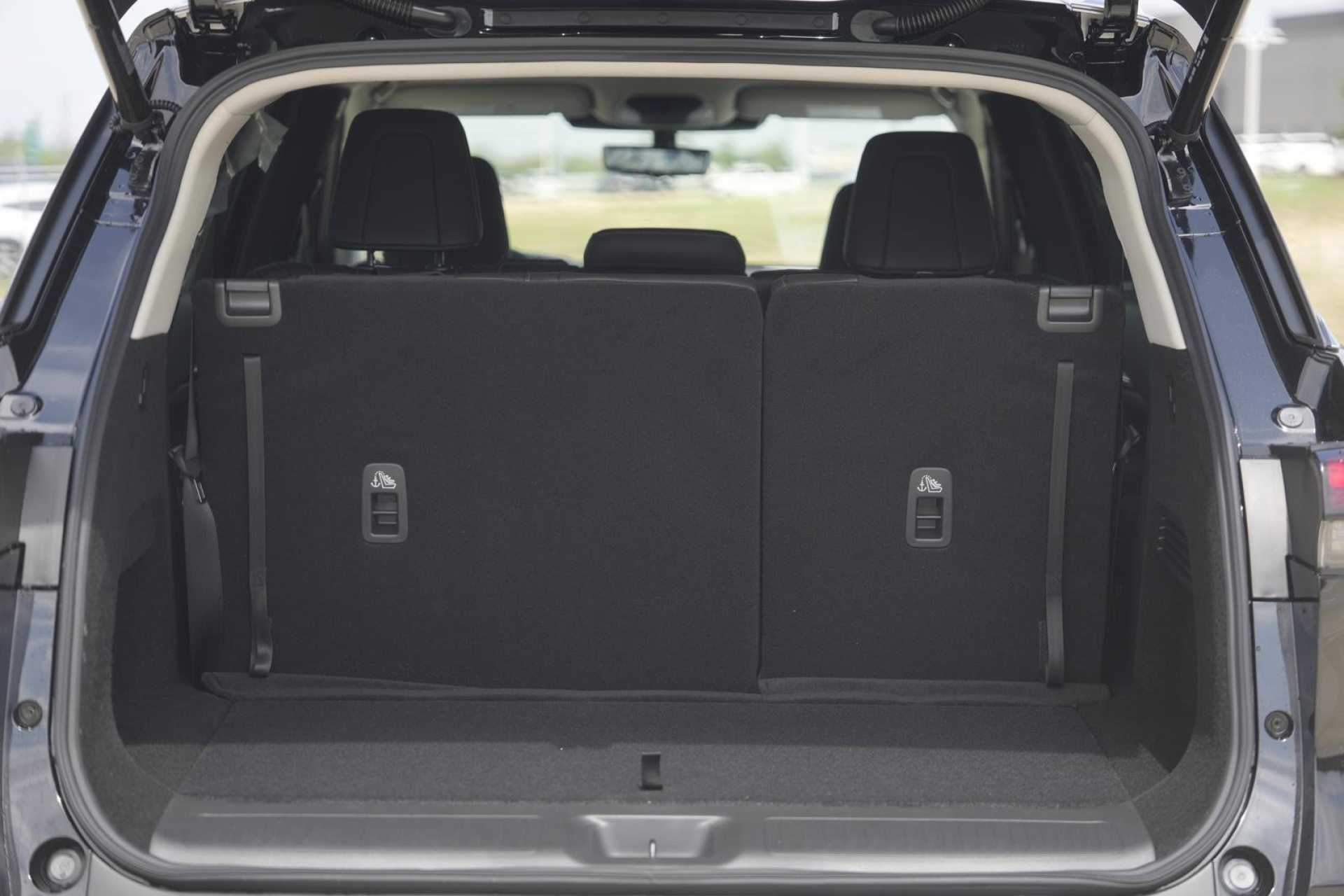 2025 Infiniti QX60 Luxe AWD photo 19