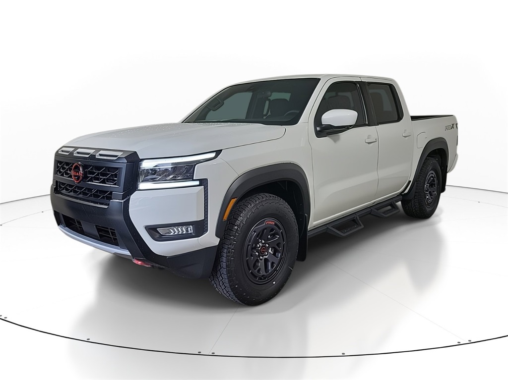 2025 Nissan Frontier PRO-X photo 3