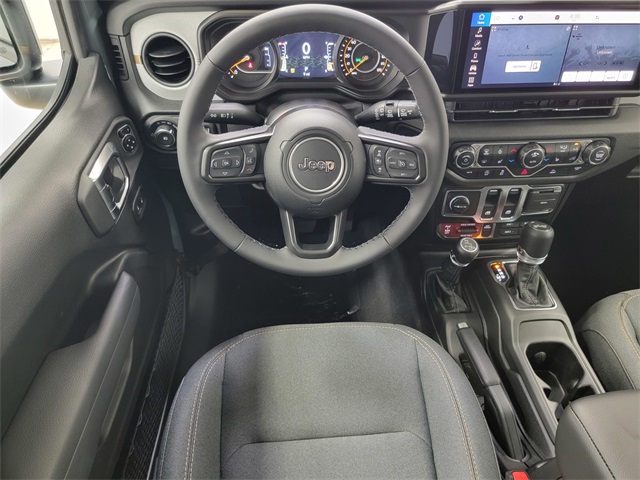 2025 Jeep Wrangler Willys photo 22