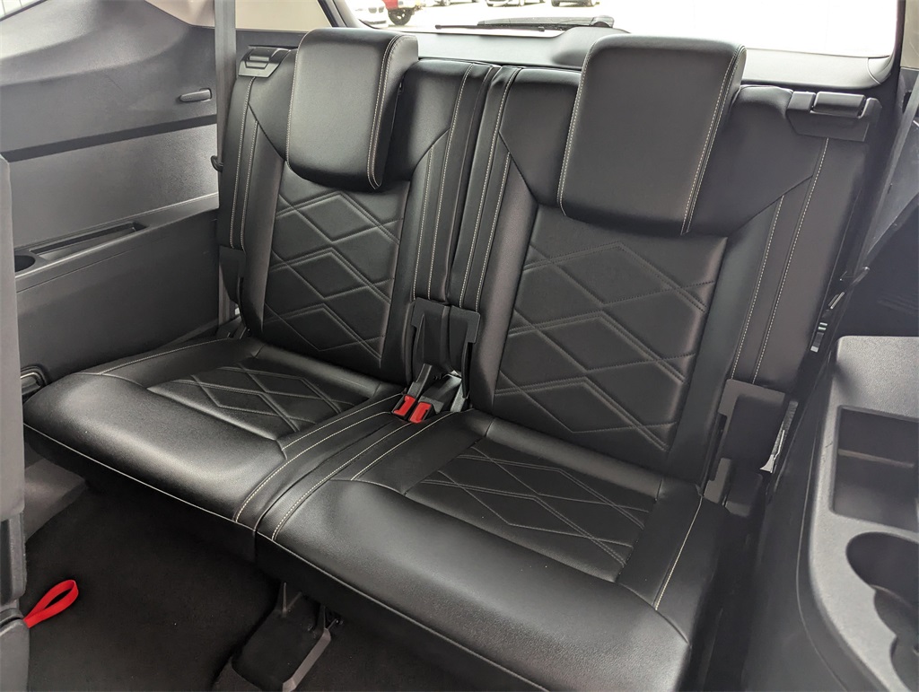 2024 Volkswagen Atlas SE Technology photo 29