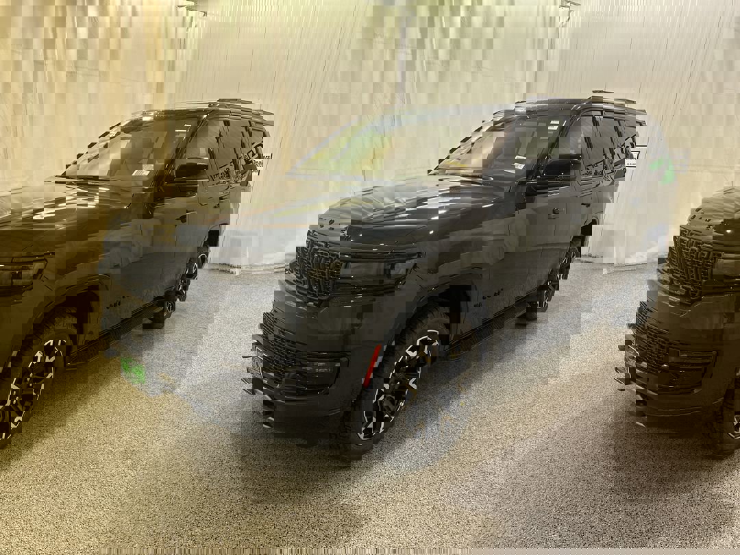 2025 Jeep Wagoneer Series II Overland photo 2