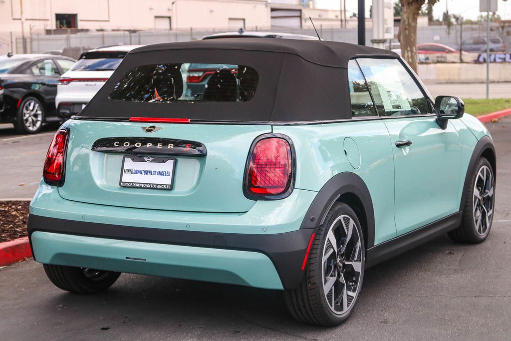 2026 Mini Cooper Convertible Iconic photo 6