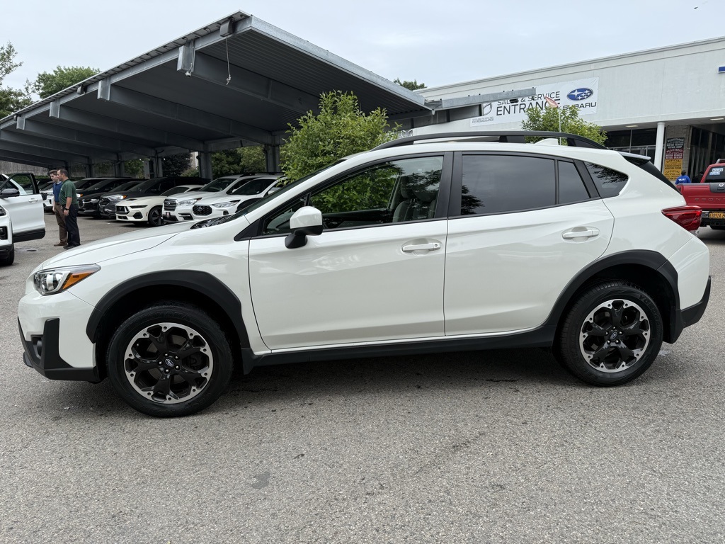 2023 Subaru Crosstrek Premium photo 10