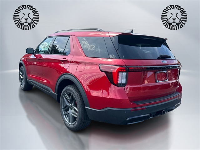 2025 Ford Explorer ST-Line photo 7