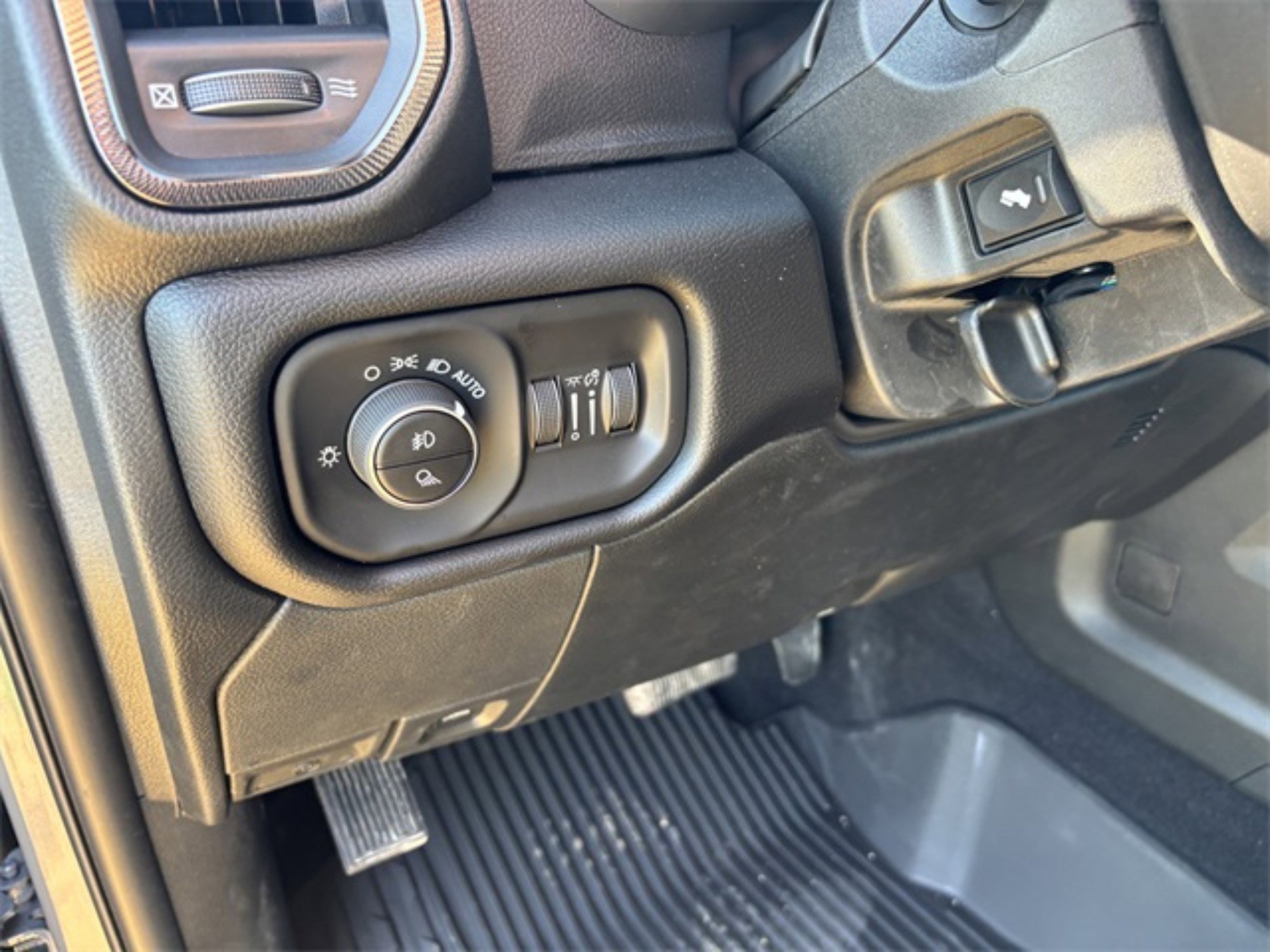 2026 Ram 2500 Power Wagon photo 19