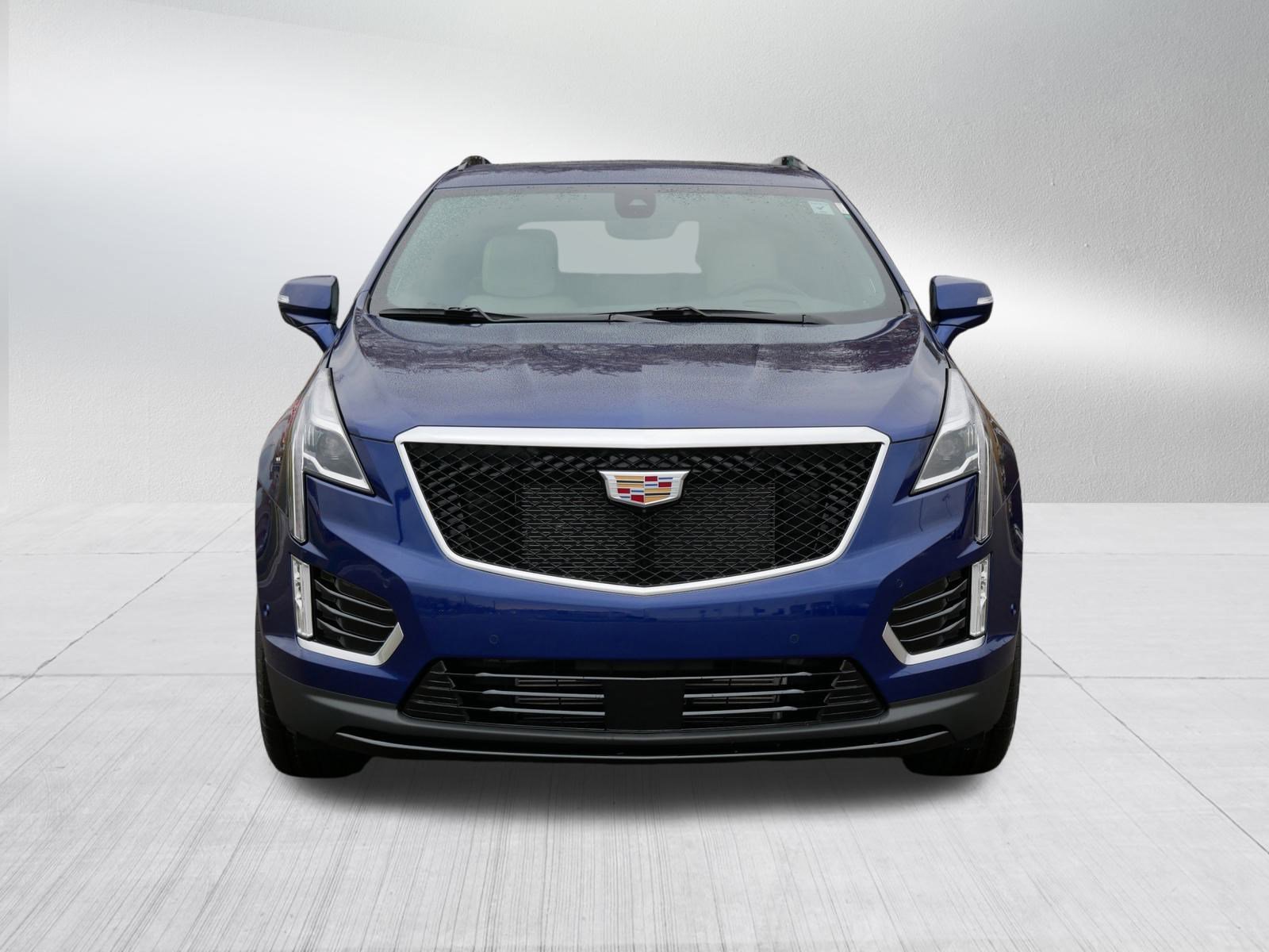 2026 Cadillac XT5 Sport photo 2