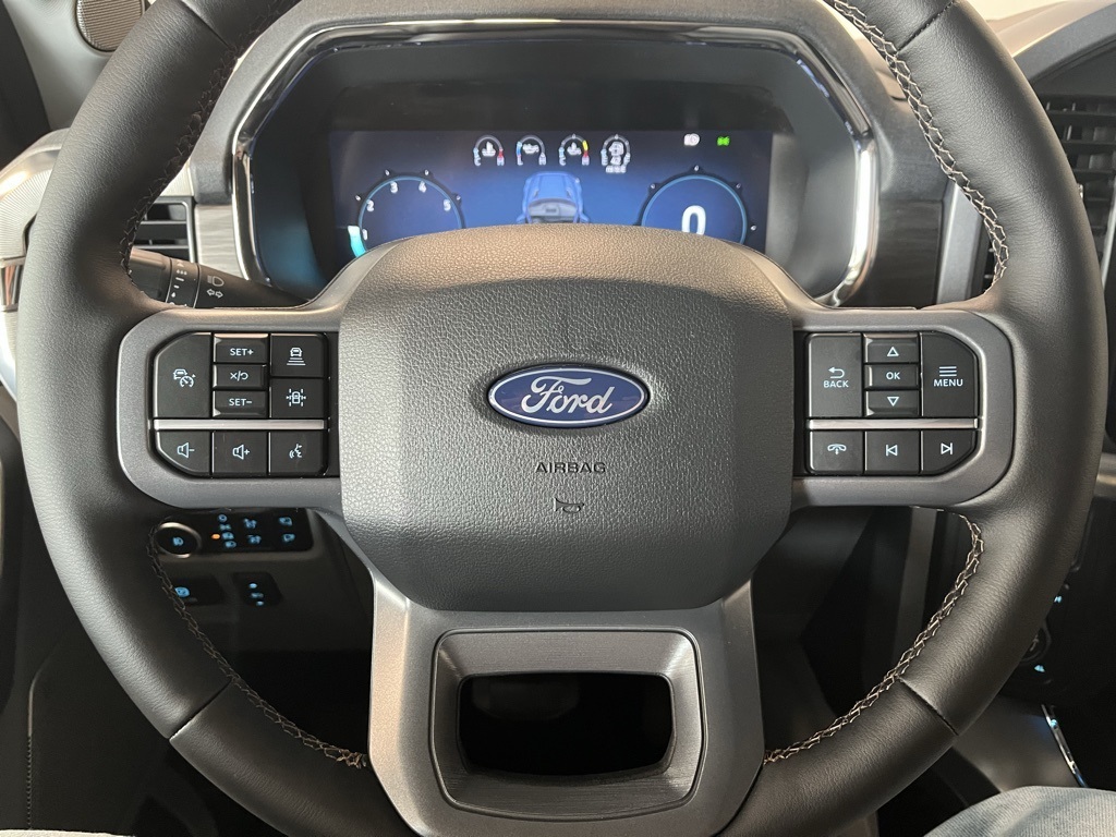 2025 Ford F-150 Lariat photo 18