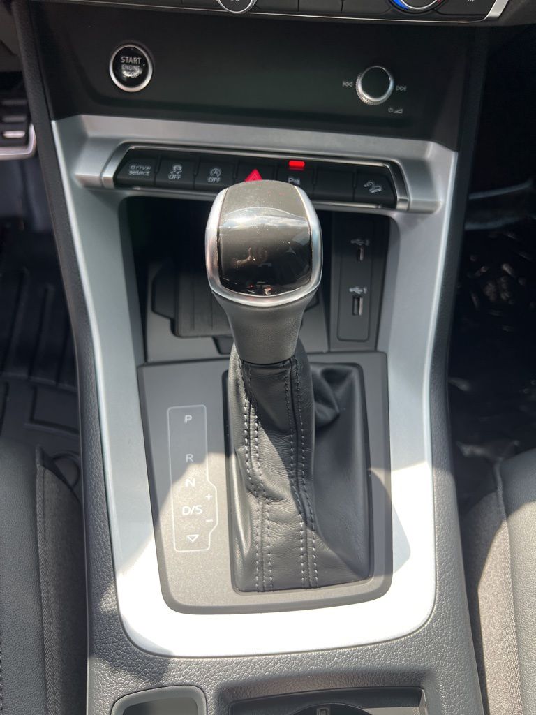 2021 Audi Q3 S line Premium Plus photo 14