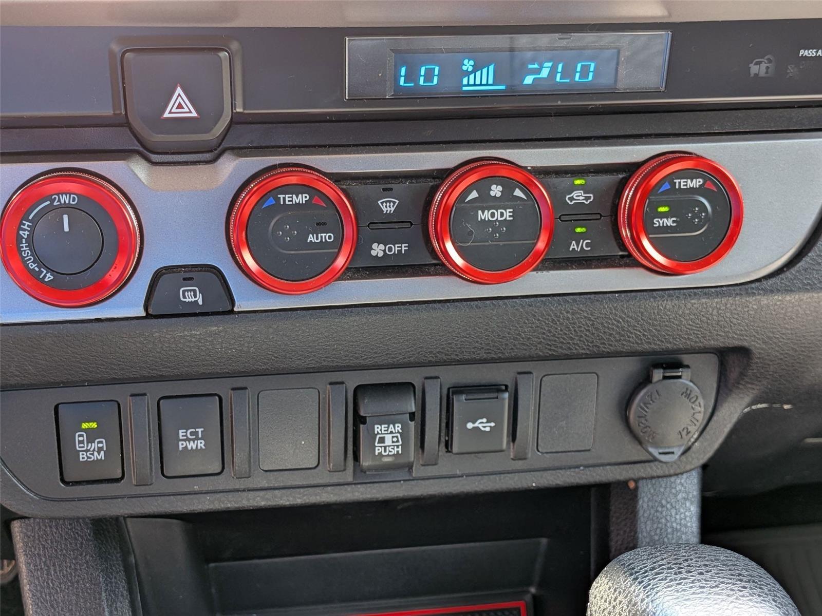 2023 Toyota Tacoma SR5 Double Cab V6 photo 21