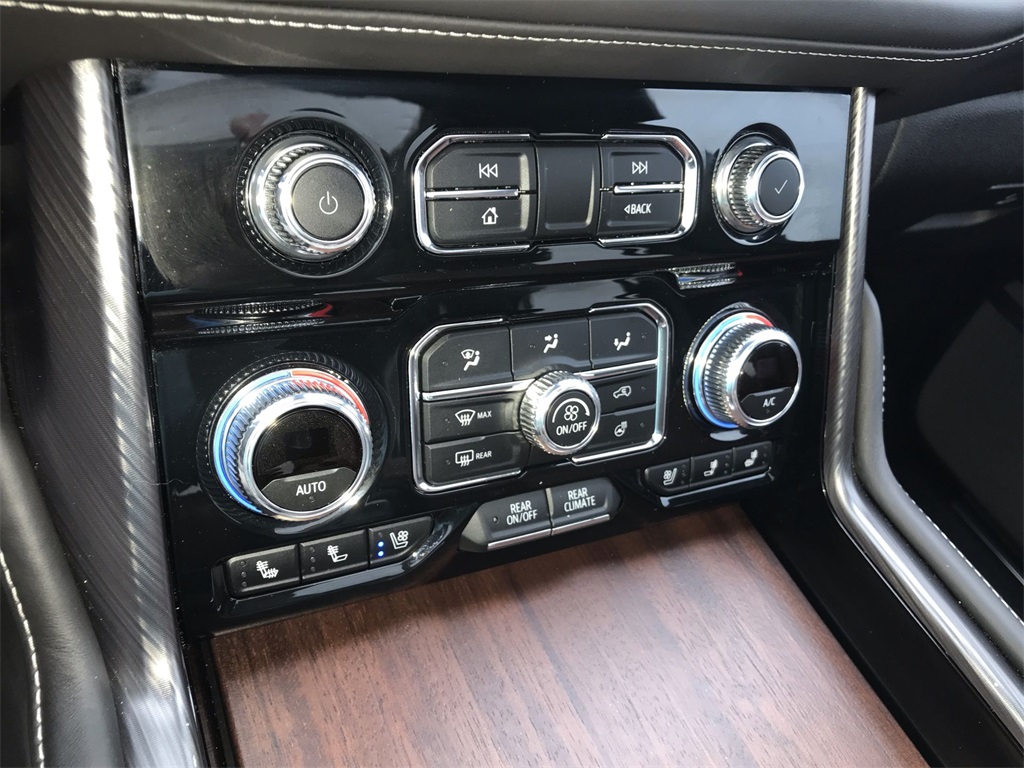 2024 Gmc Yukon Denali Ultimate photo 19