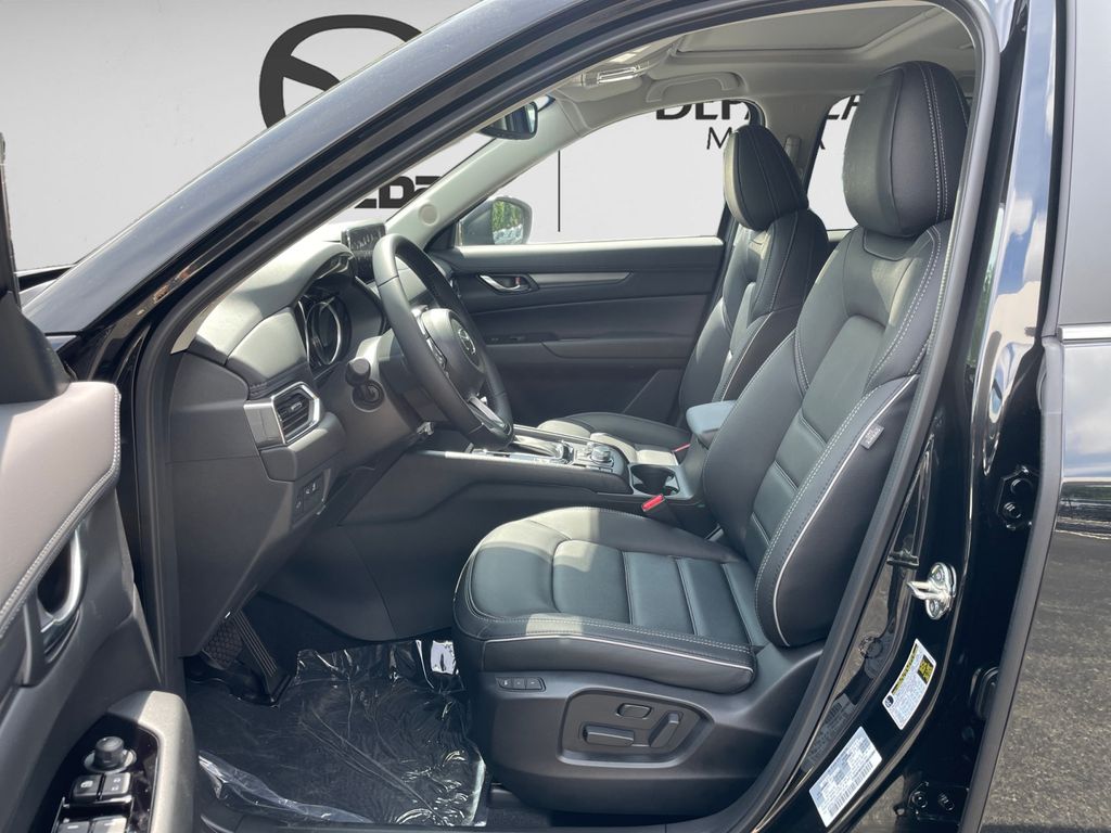 2025 Mazda CX-5 2.5 S Preferred photo 8