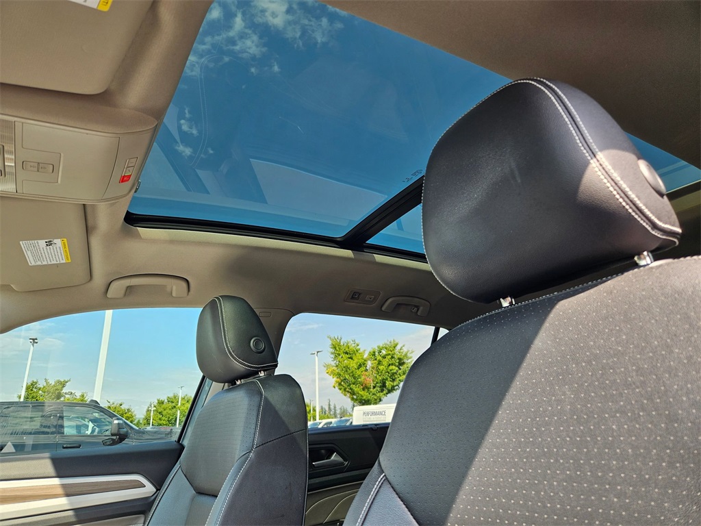 2023 Volkswagen Atlas V6 SEL photo 24
