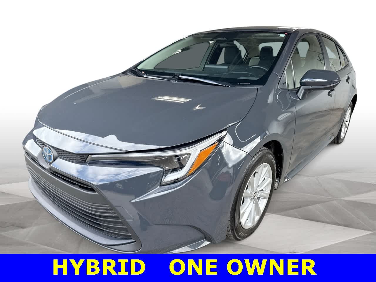 2025 Toyota Corolla LE's photo